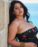 Call girl aunty type body massage bhabhi