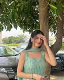 Riya Kumari call girl service available 